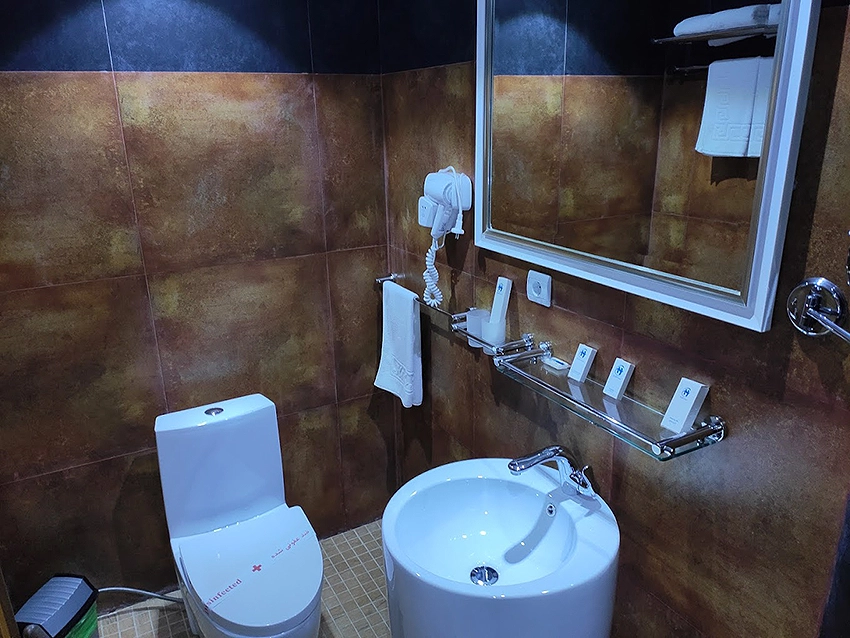 سرویس بهداشتی و حمام هتل بین المللی کیش